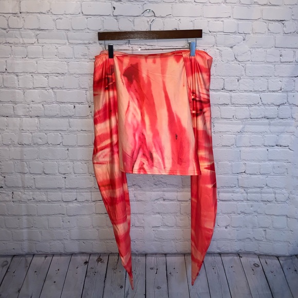 SHEIN Tops - Shein Red & Cream Long Sleeve Cropped top size L